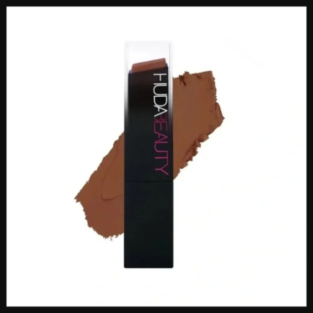 HUDA BEAUTY Hot Fudge 550R Buildable Coverage Foundation Stick NIB